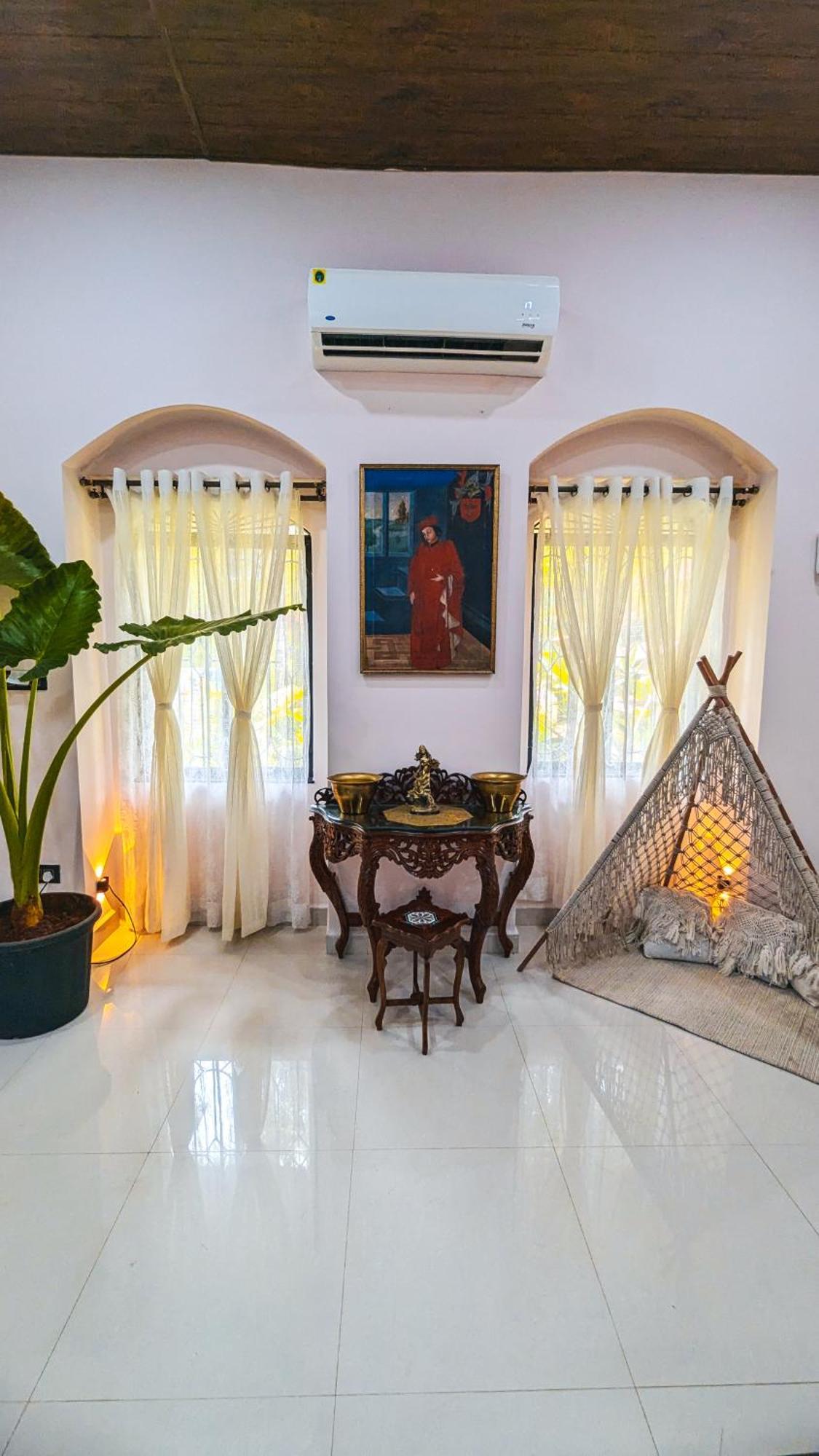 The First House By V3Homestay 4Bhk Private Pool Calangute Eksteriør billede