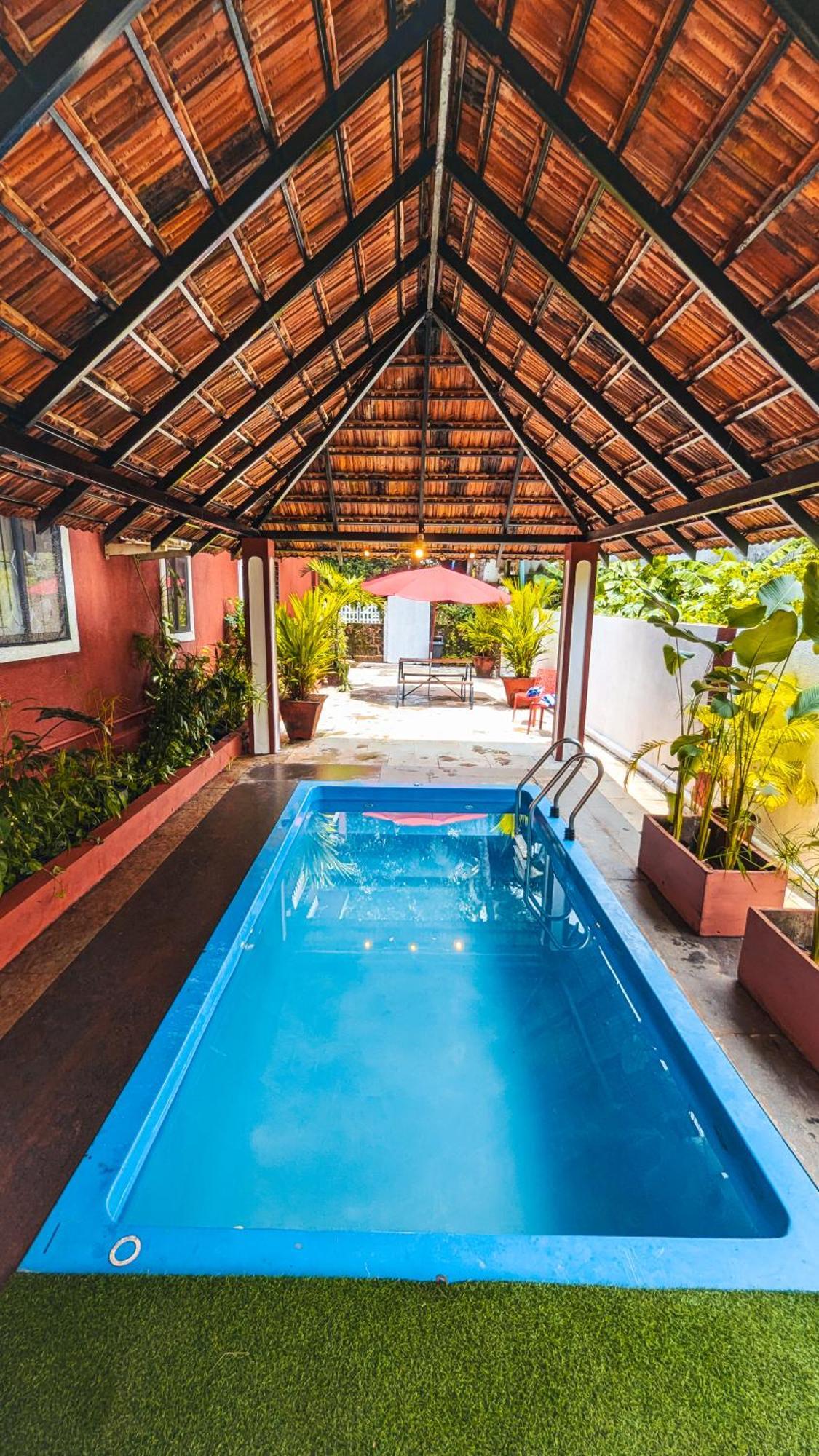 The First House By V3Homestay 4Bhk Private Pool Calangute Eksteriør billede