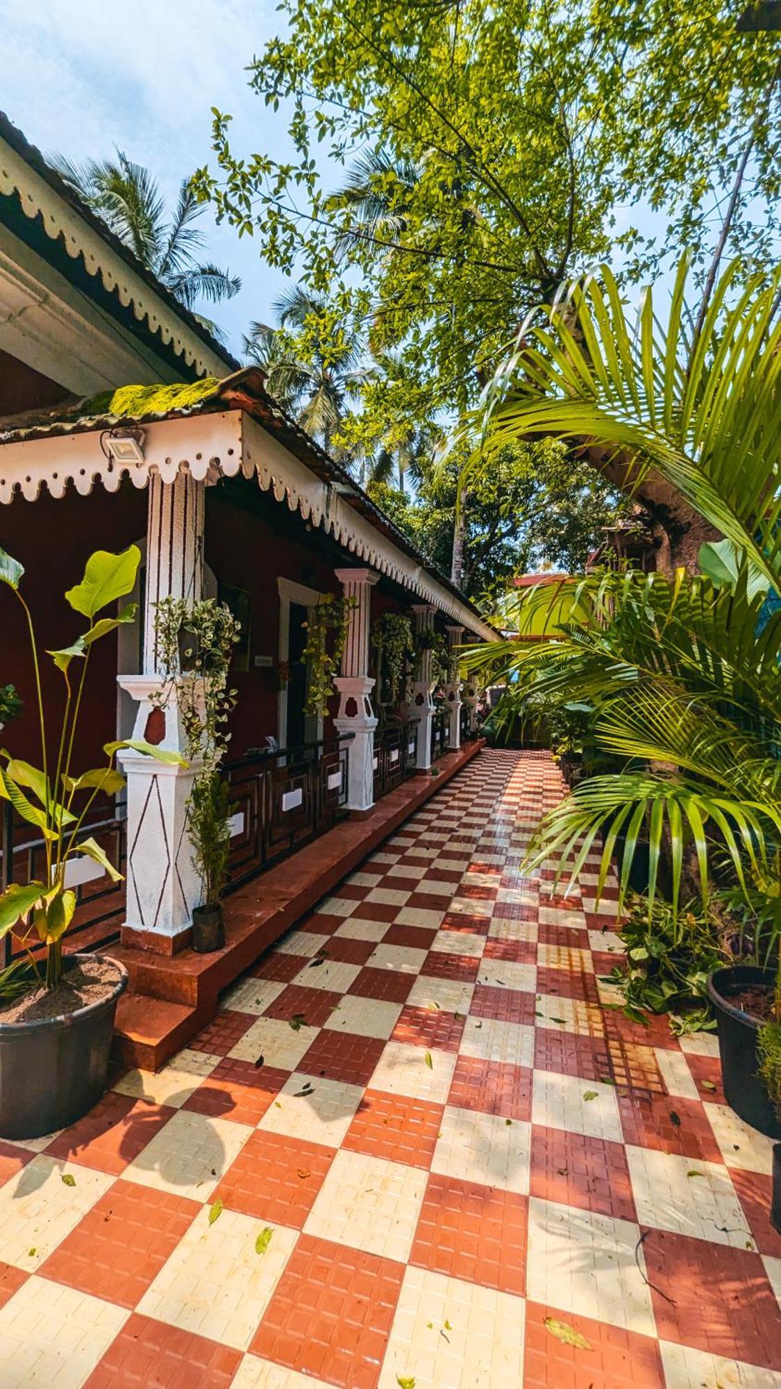 The First House By V3Homestay 4Bhk Private Pool Calangute Eksteriør billede