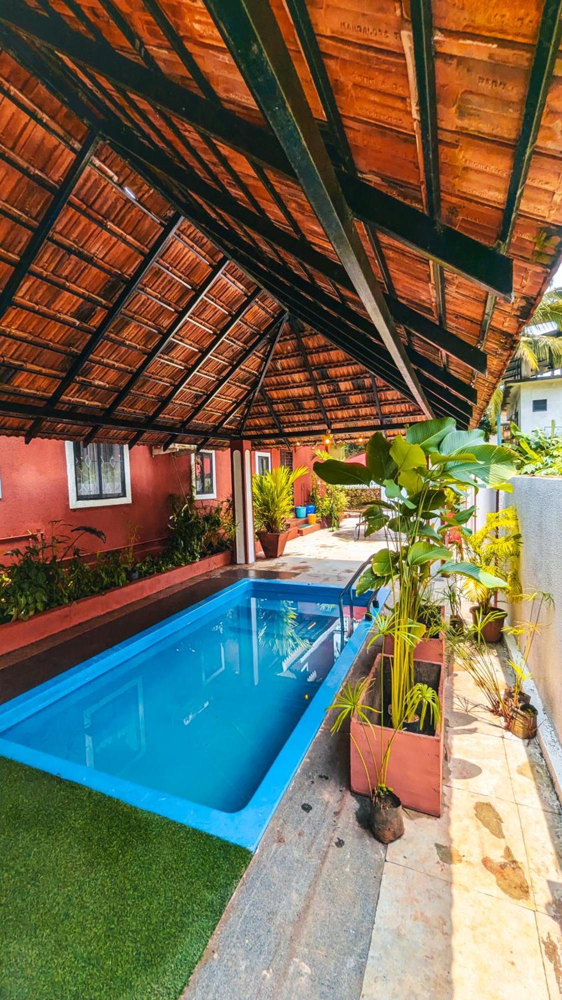 The First House By V3Homestay 4Bhk Private Pool Calangute Eksteriør billede