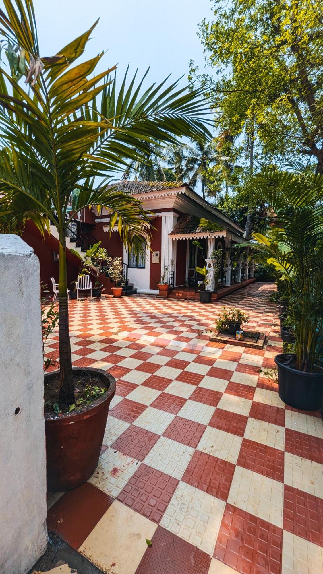 The First House By V3Homestay 4Bhk Private Pool Calangute Eksteriør billede