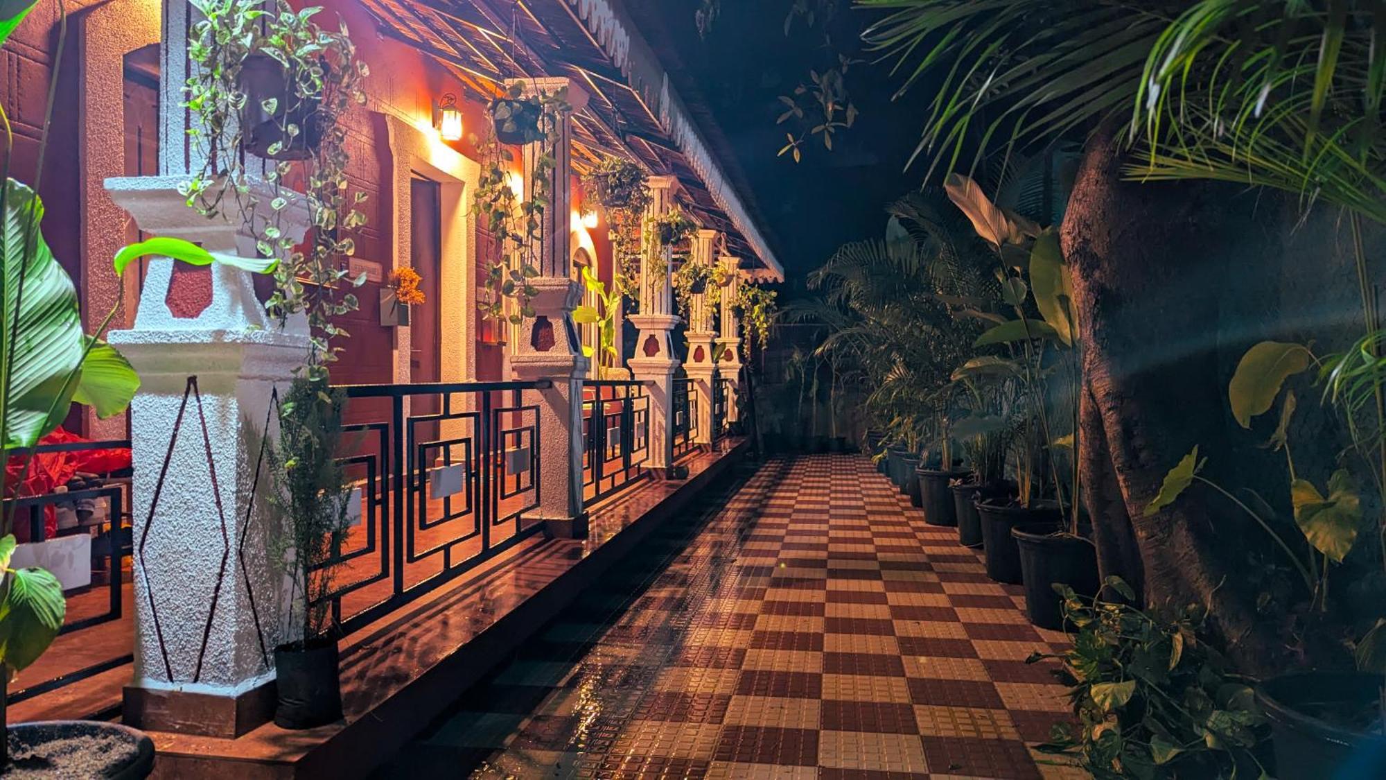 The First House By V3Homestay 4Bhk Private Pool Calangute Eksteriør billede