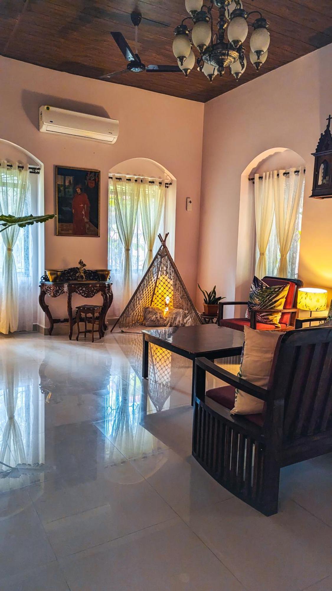 The First House By V3Homestay 4Bhk Private Pool Calangute Eksteriør billede