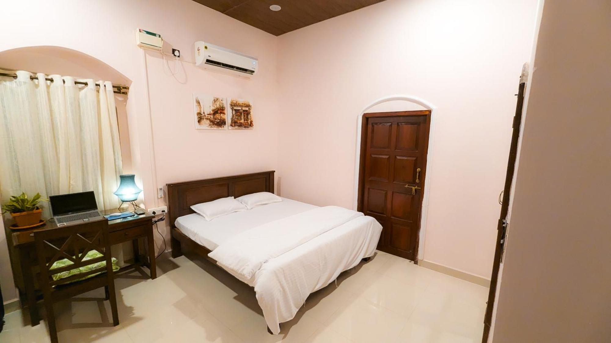 The First House By V3Homestay 4Bhk Private Pool Calangute Eksteriør billede