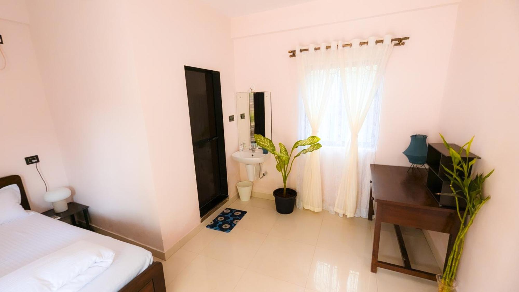 The First House By V3Homestay 4Bhk Private Pool Calangute Eksteriør billede